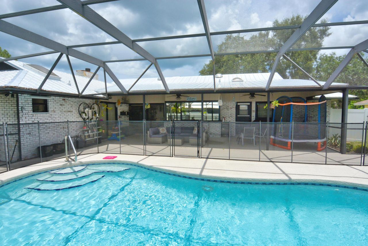 2082 SE Camilo Street, Port Saint Lucie, FL 34952 Photo