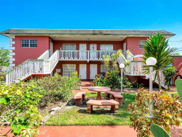 2151 NW 64th Ave , Sunrise, FL 33313