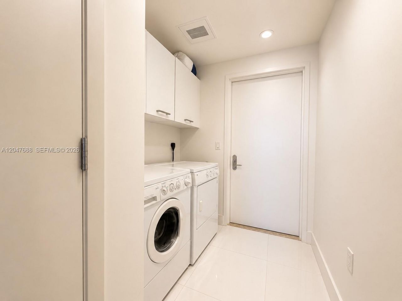 17121 Collins Ave , Unit 1602, Sunny Isles Beach, FL 33160 Photo