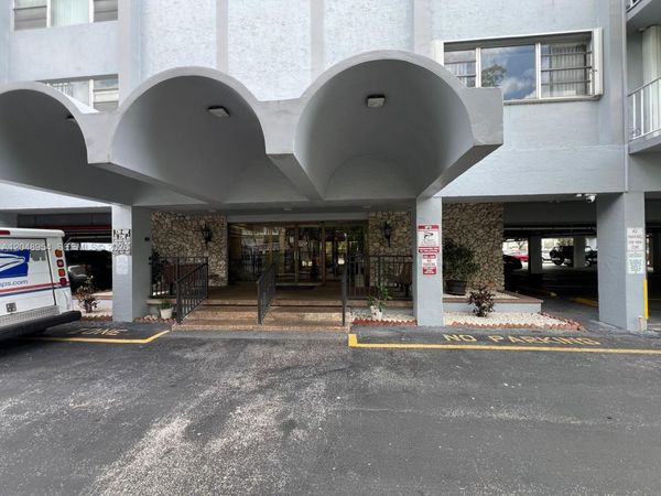 1470 NE 125th Ter , Unit 509, North Miami, FL 33161