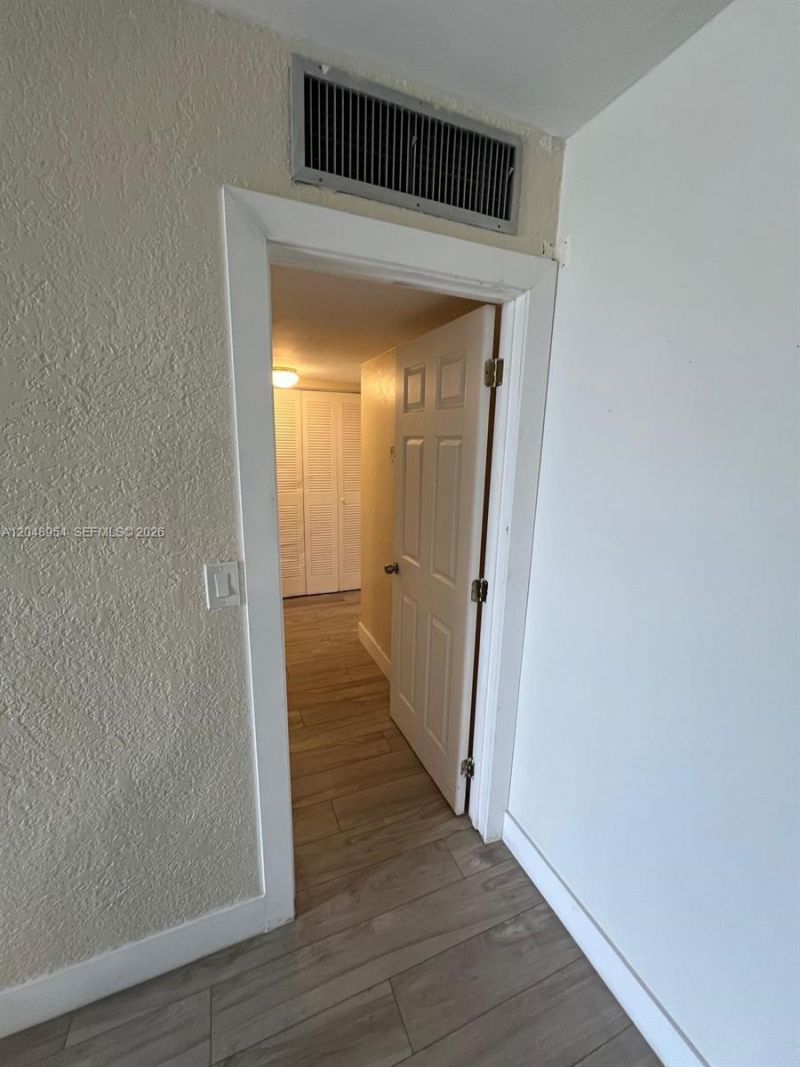 1470 NE 125th Ter, Unit 509, North Miami, FL 33161 Photo
