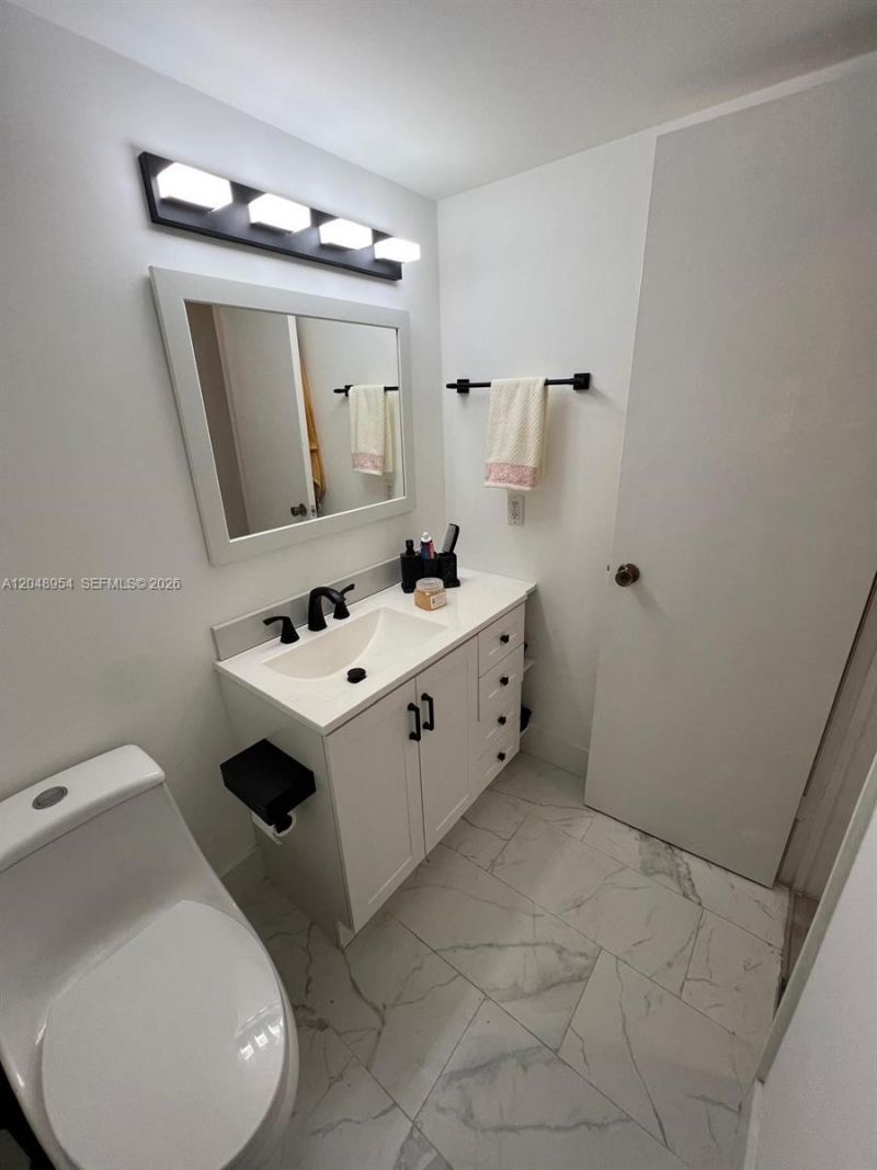 1470 NE 125th Ter, Unit 509, North Miami, FL 33161 Photo