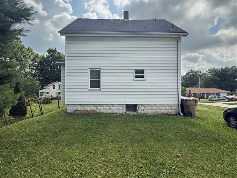 1880 Maurice Street, Cuyahoga Falls, OH 44221 Photo 5