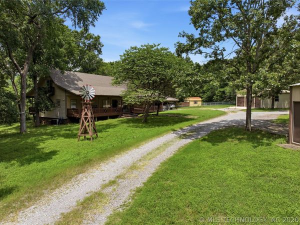 33987 S Pigeon Road , Park Hill, OK 74451