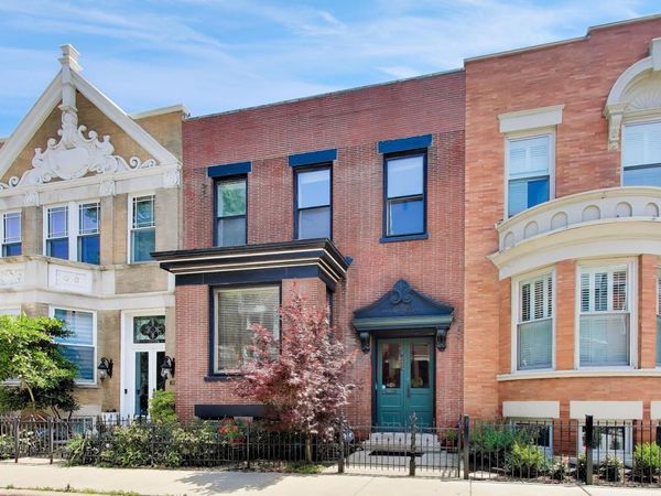 3807 N Alta Vista Terrace , Chicago, IL 60613
