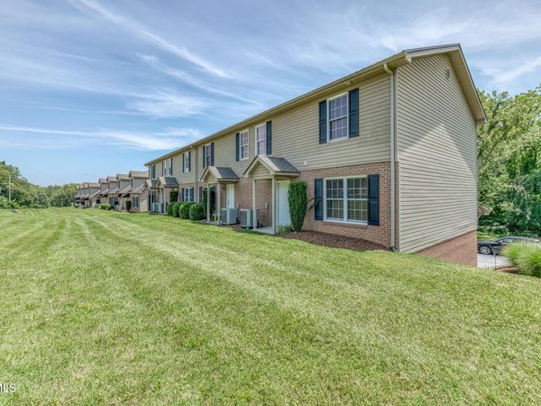 2108 Pleasant View Drive, Unit 604, Johnson City, TN 37604