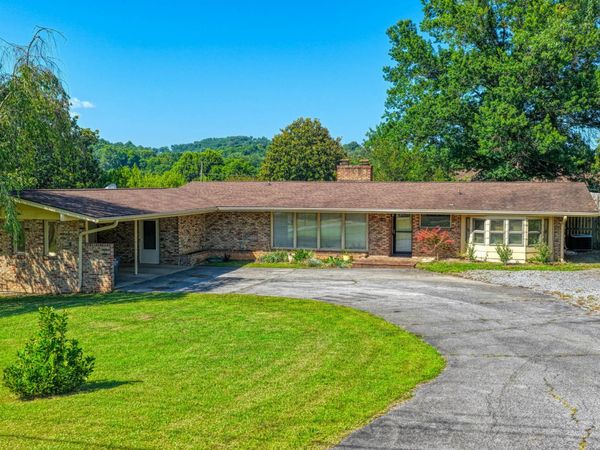 2136 Heatherly Road, Kingsport, TN 37660