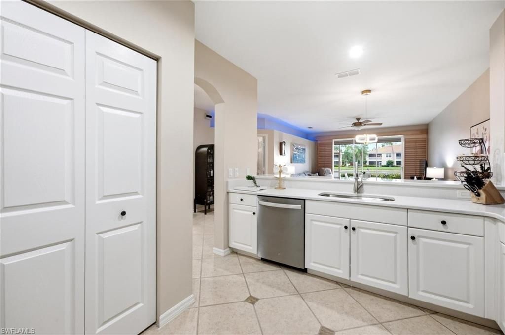 6305 Wilshire Pines Cir, Unit 503, Naples, FL 34109 Photo