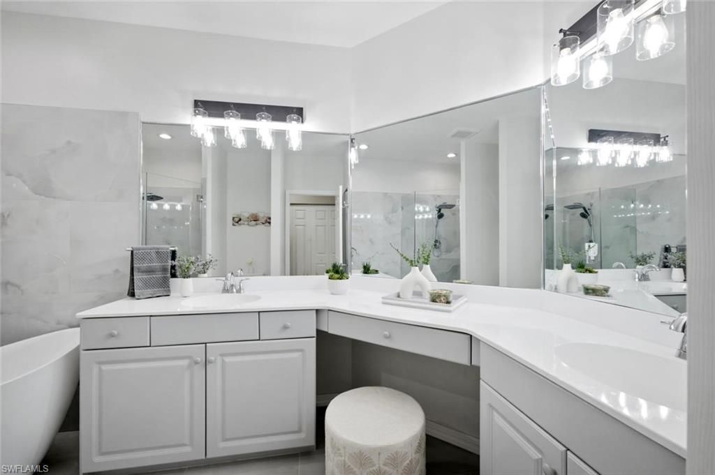 6305 Wilshire Pines Cir, Unit 503, Naples, FL 34109 Photo
