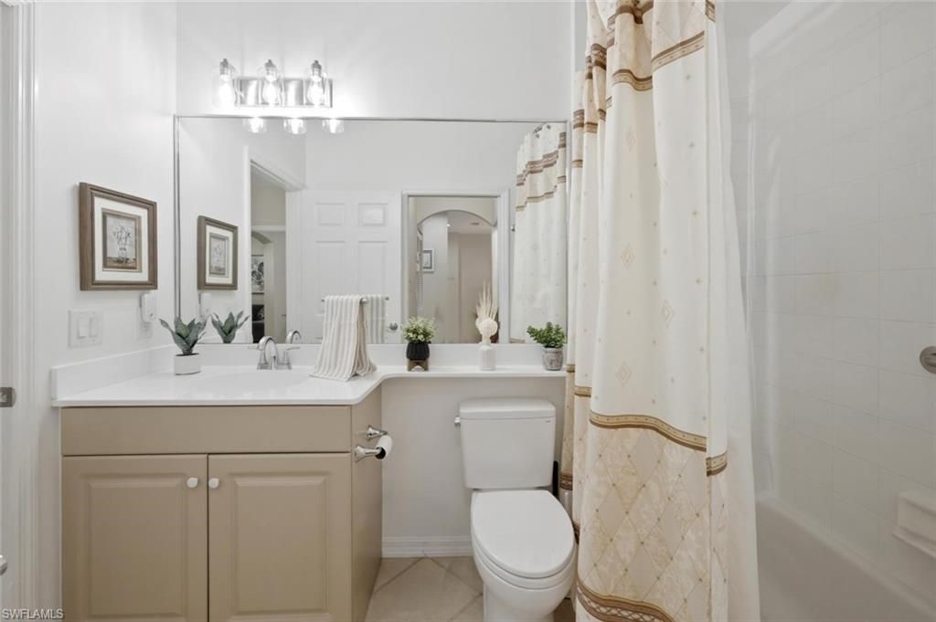 6305 Wilshire Pines Cir, Unit 503, Naples, FL 34109 Photo