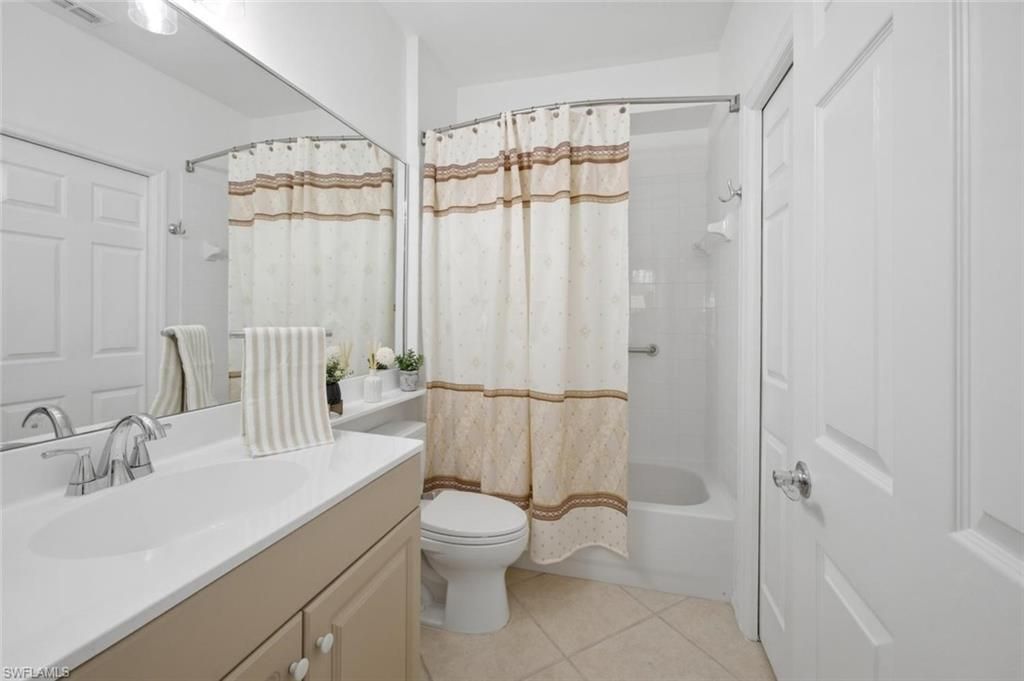6305 Wilshire Pines Cir, Unit 503, Naples, FL 34109 Photo