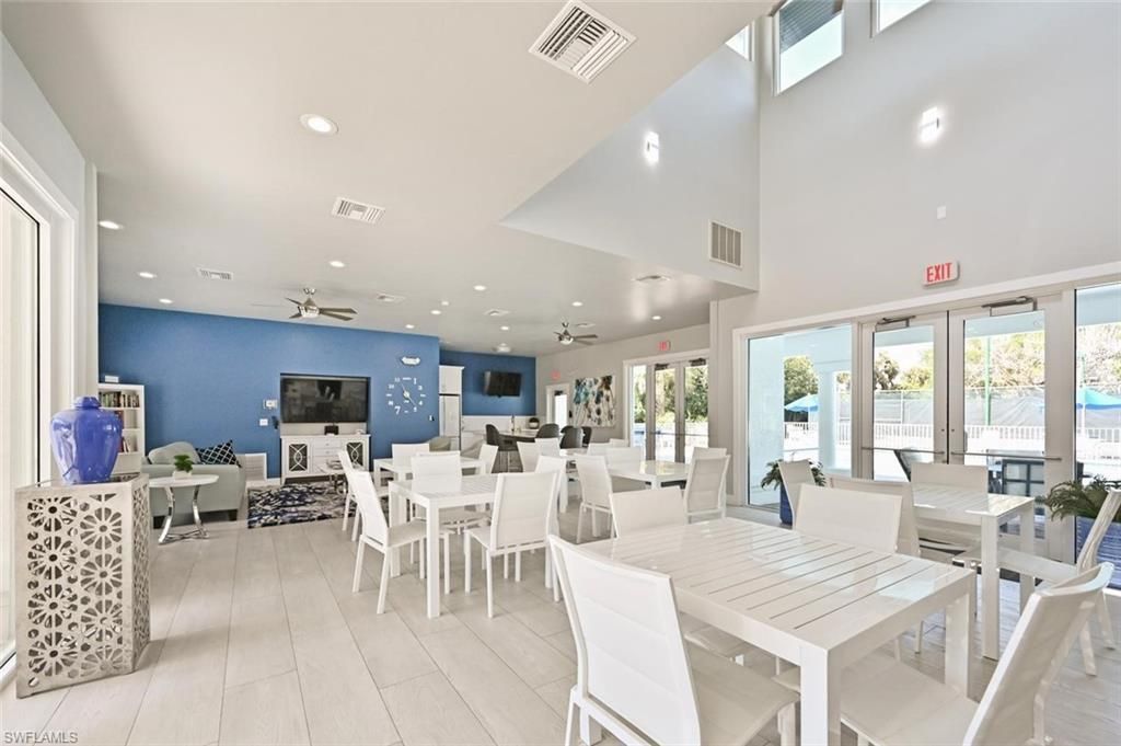 6305 Wilshire Pines Cir, Unit 503, Naples, FL 34109 Photo
