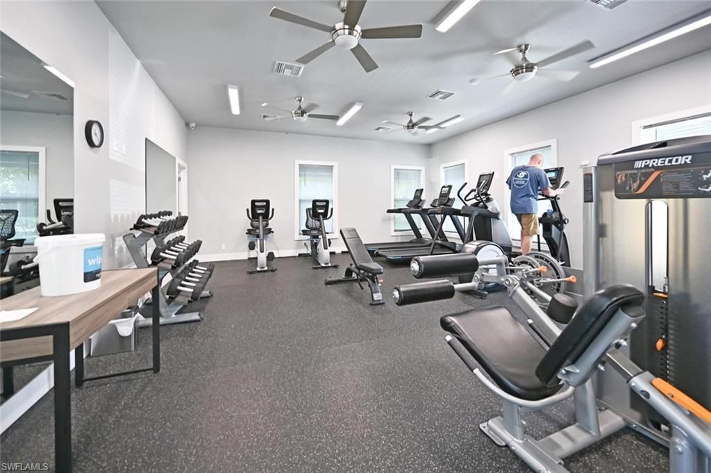 6305 Wilshire Pines Cir, Unit 503, Naples, FL 34109 Photo
