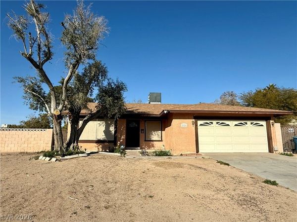 2126 Rawhide Street , Las Vegas, NV 89119