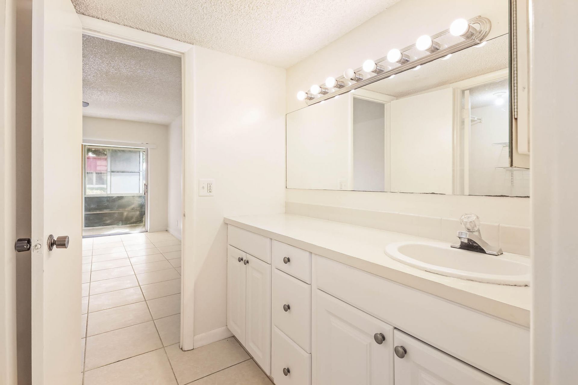 12013 Greenway Circle S, Unit 110, Royal Palm Beach, FL 33411 Photo