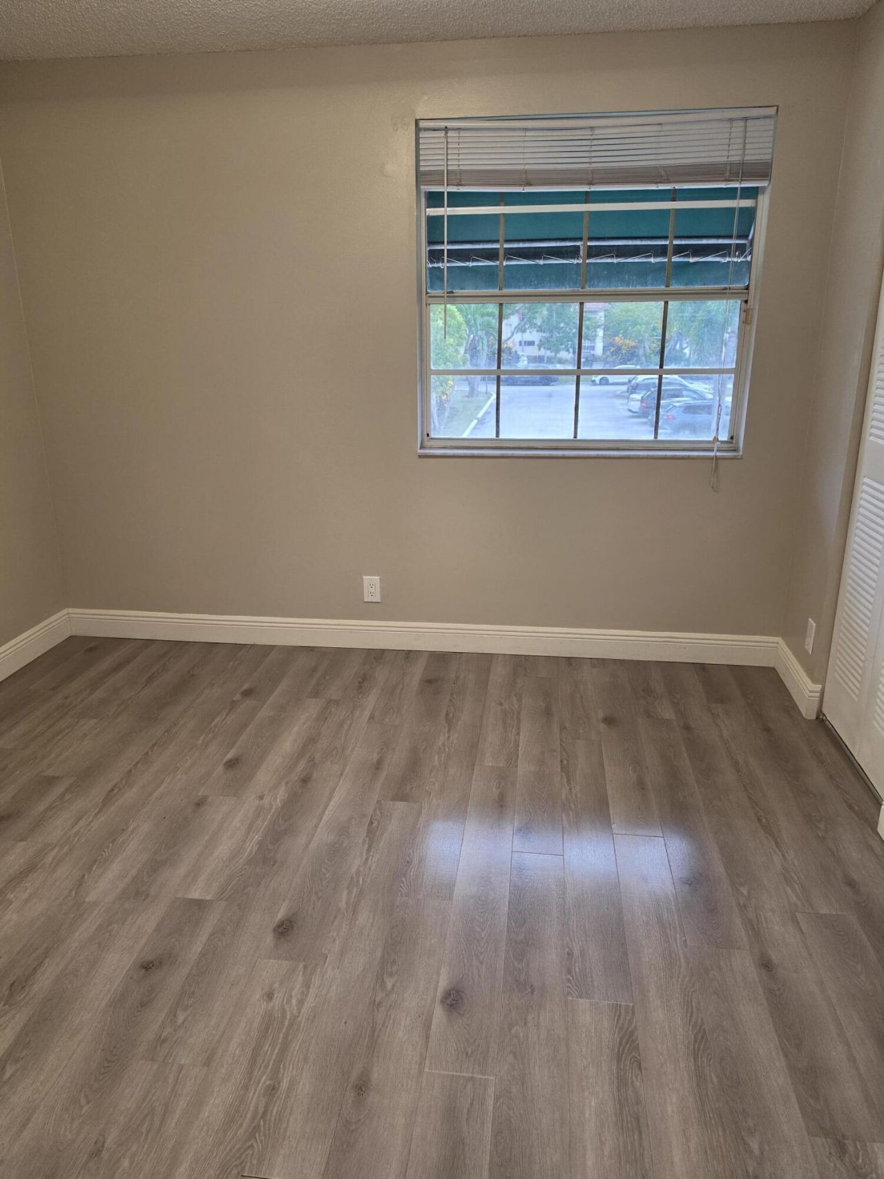 6584 Via Regina, Boca Raton, FL 33433 Photo