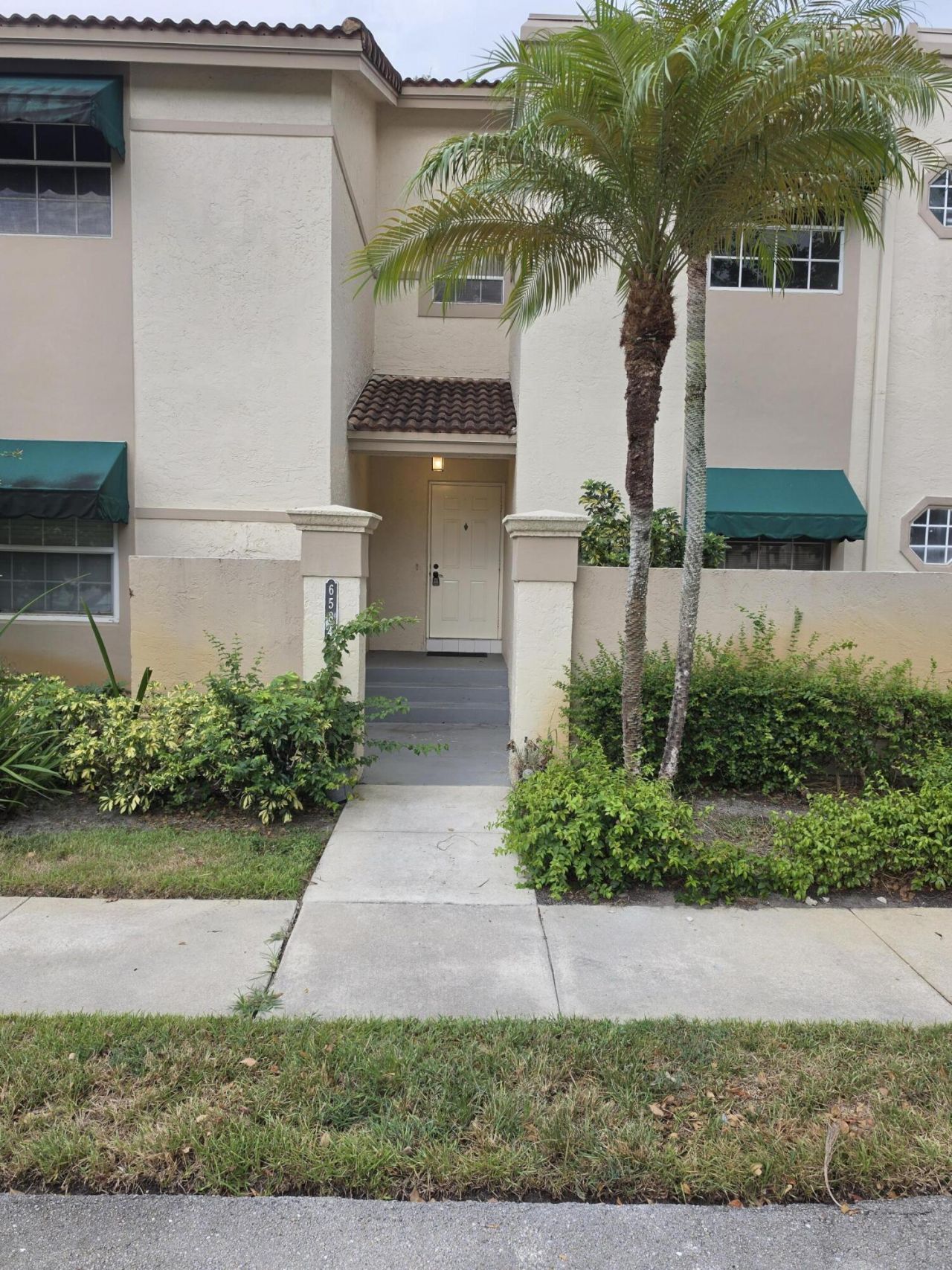 6584 Via Regina, Boca Raton, FL 33433 Photo