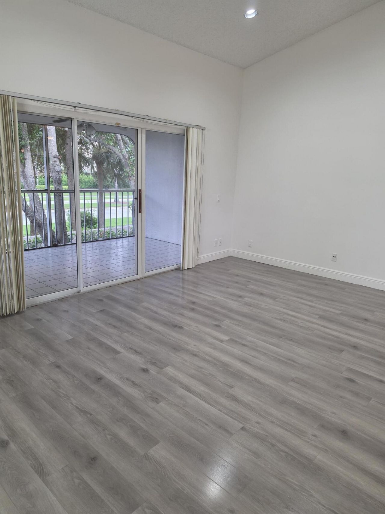 6584 Via Regina, Boca Raton, FL 33433 Photo