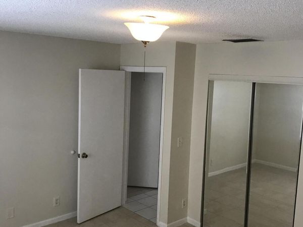 704 SW 16th Avenue, Unit 3, Fort Lauderdale, FL 33312
