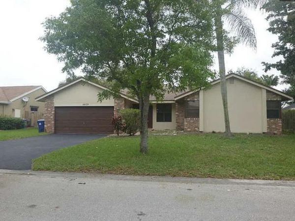 4409 NW 112th Avenue, Coral Springs, FL 33065