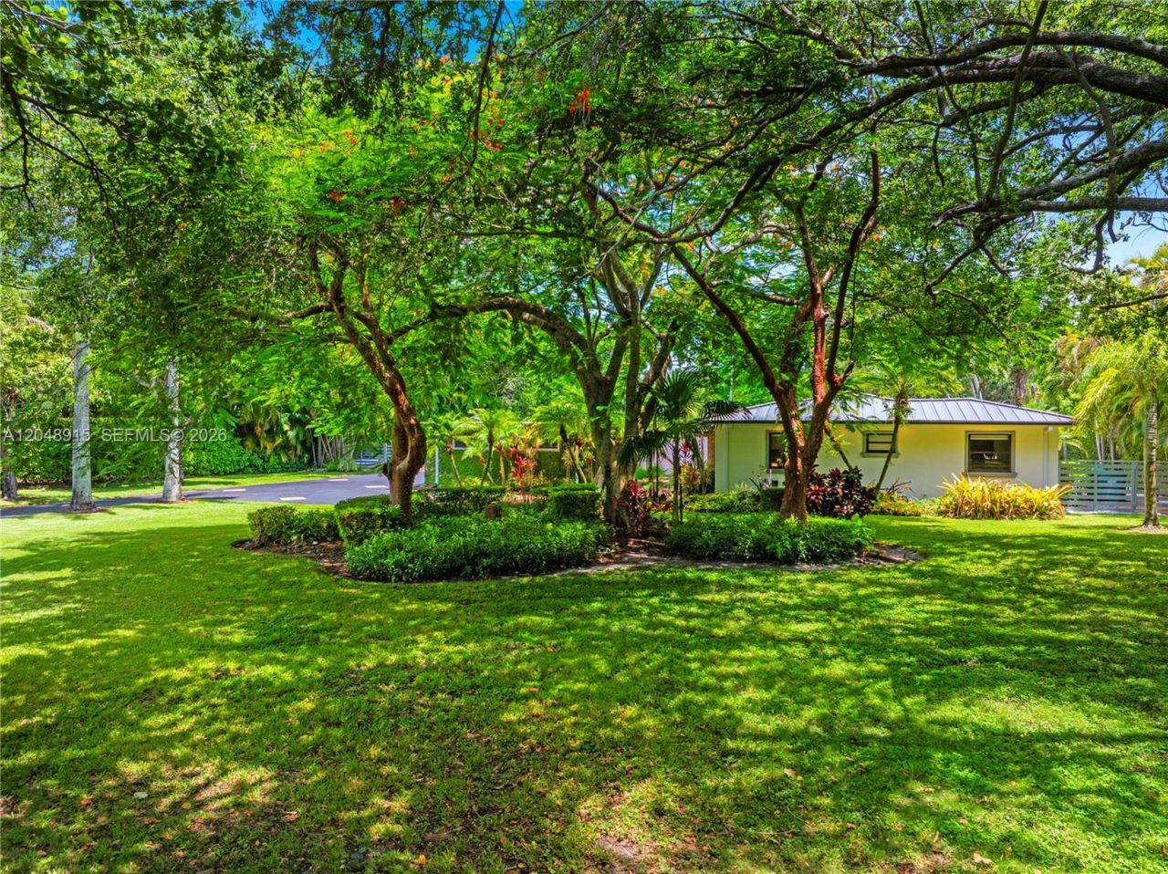 8735 SW 122nd St , Miami, FL 33176 Photo