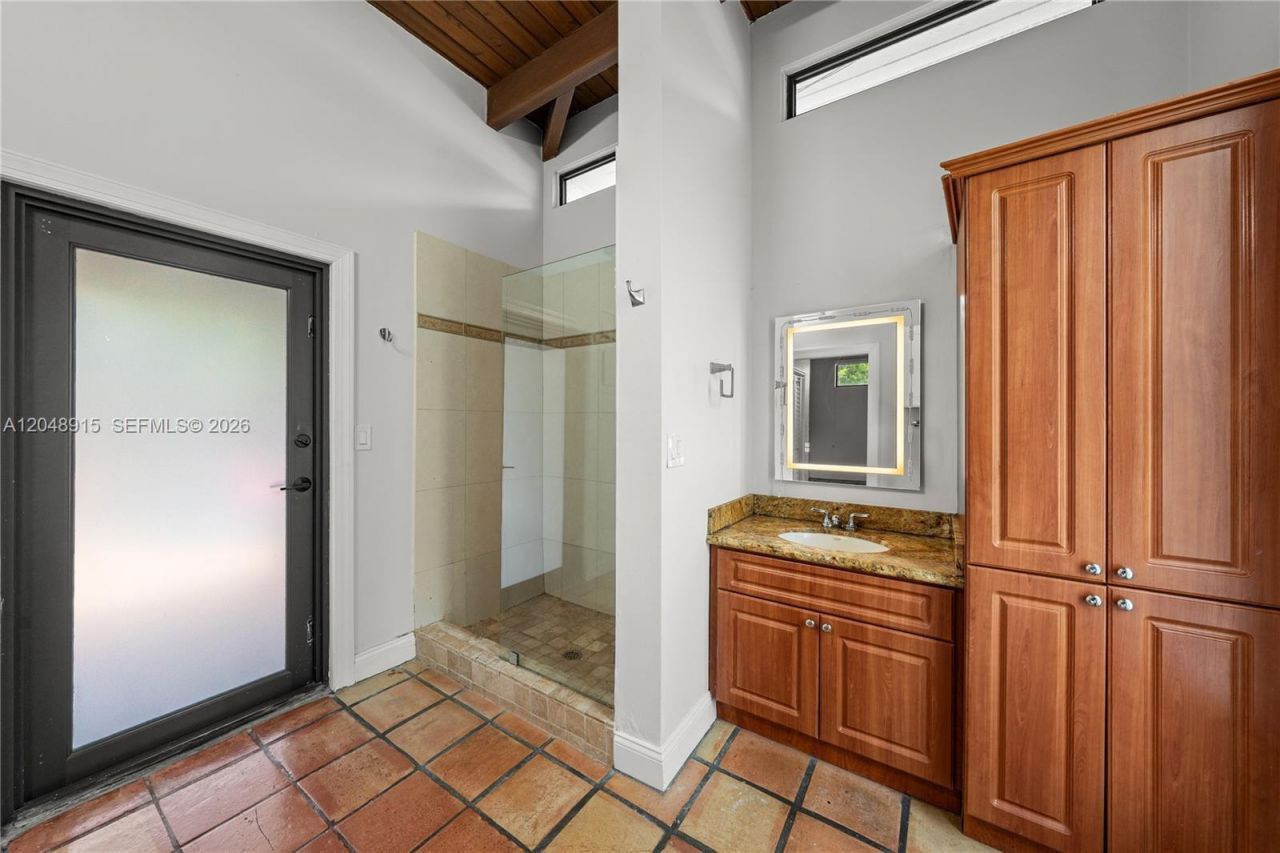 8735 SW 122nd St , Miami, FL 33176 Photo