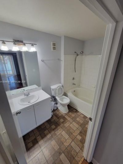 4815 Via Palm Lks, Unit 1405, West Palm Beach, FL 33417 Photo