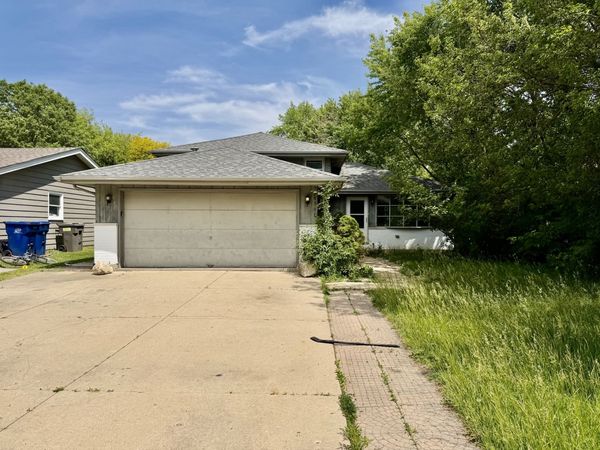 28W560 Bolles Avenue , West Chicago, IL 60185