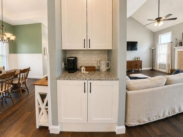 105 Nathan Drive , Hollister, MO 65672
