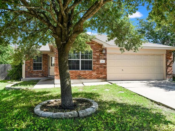 318 Phillips ST , Hutto, TX 78634