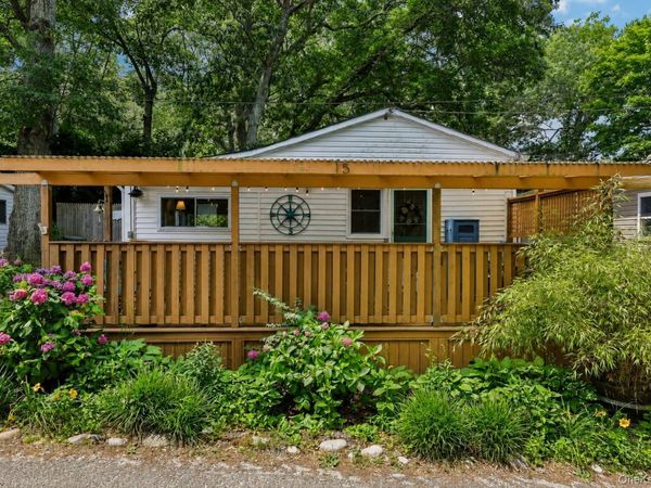 15 Whalers Path , Baiting Hollow, NY 11933