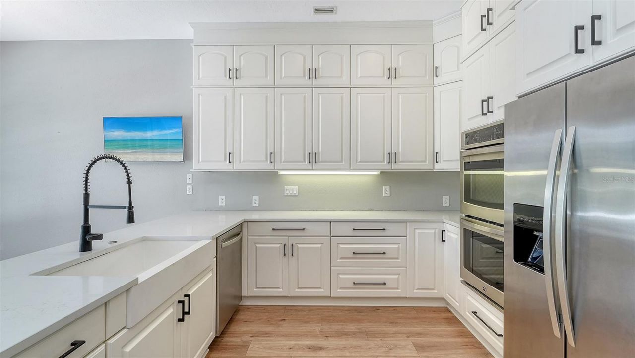 4360 Brandywine Drive, Sarasota, FL 34241 Photo