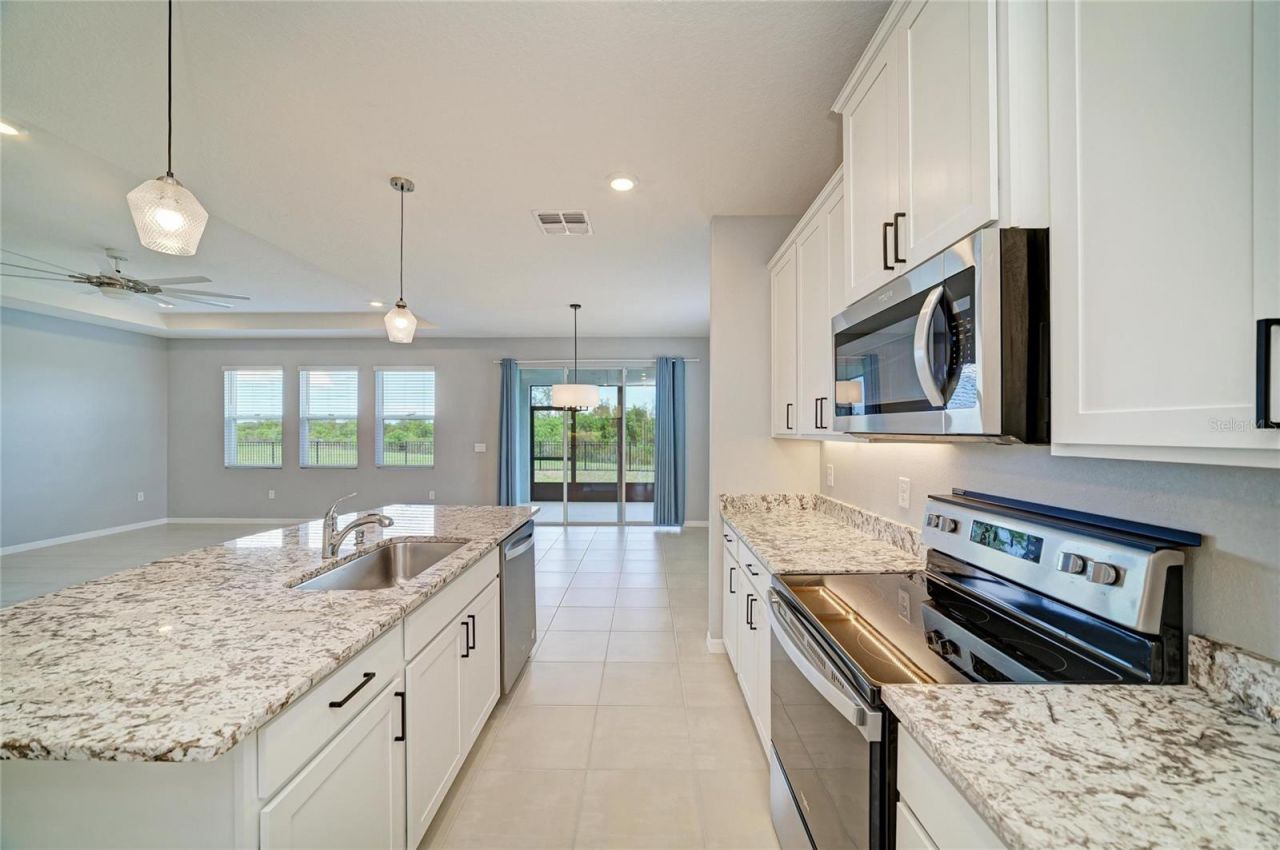 2230 Marsh Harbour Loop , Bradenton, FL 34208 Photo