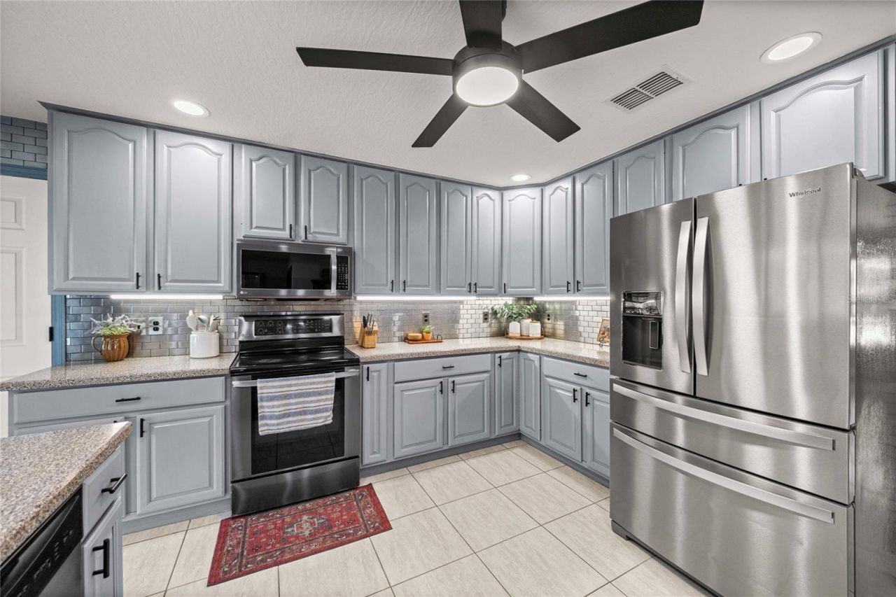 2301 E Mary Lue Street, Inverness, FL 34453 Photo