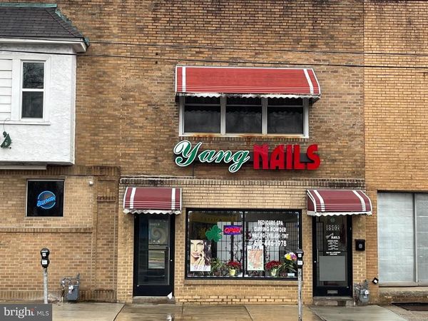 8902 WEST CHESTER PIKE , UPPER DARBY, PA 19082