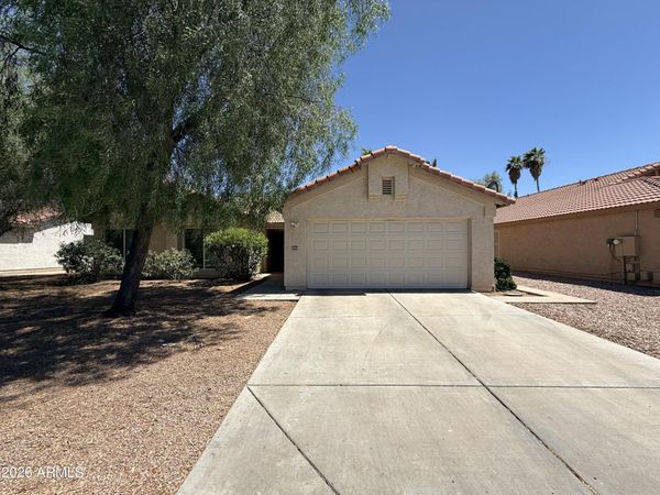 505 W Sereno Drive, Gilbert, AZ 85233