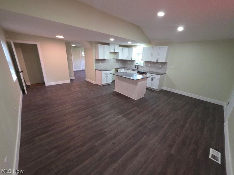 2059 W 42nd Street, Cleveland, OH 44113 Photo 18