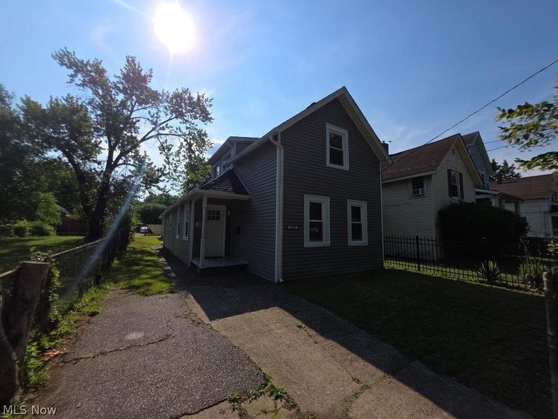 2059 W 42nd Street, Cleveland, OH 44113 Photo 3