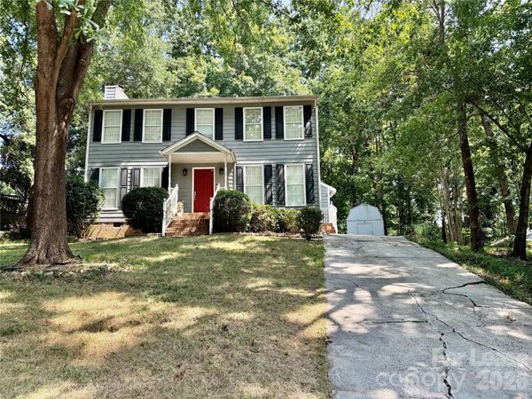 11809 Lansbury Court , Charlotte, NC 28226