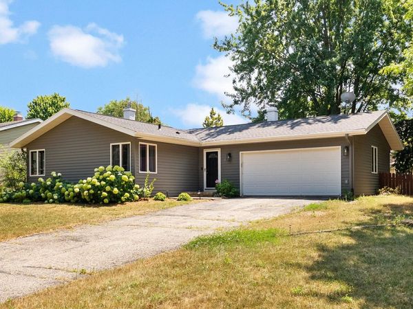 1 Keighley Circle, Madison, WI 53719
