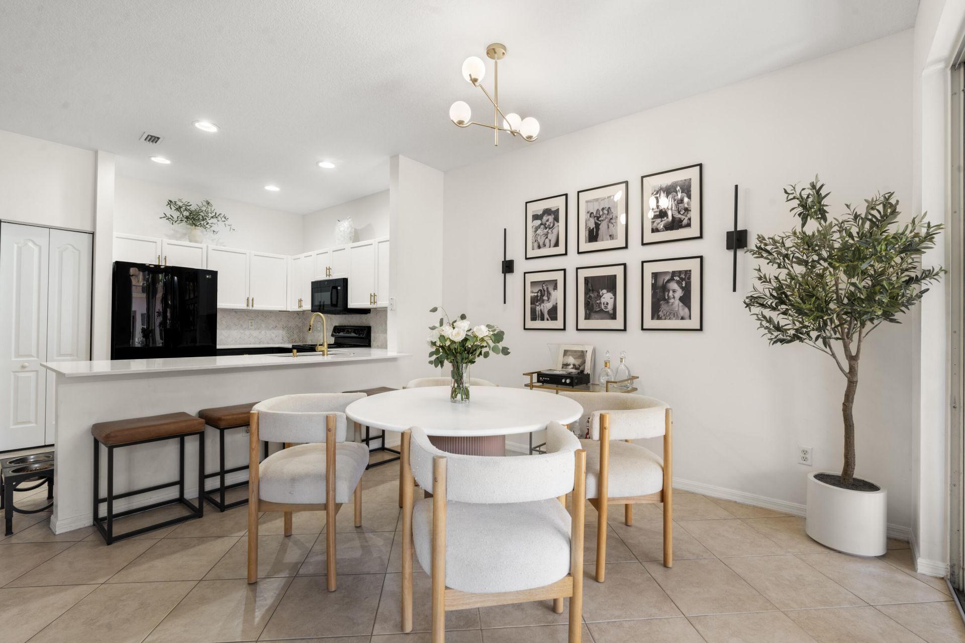 453 Rainbow Springs Terrace, Royal Palm Beach, FL 33411 Photo