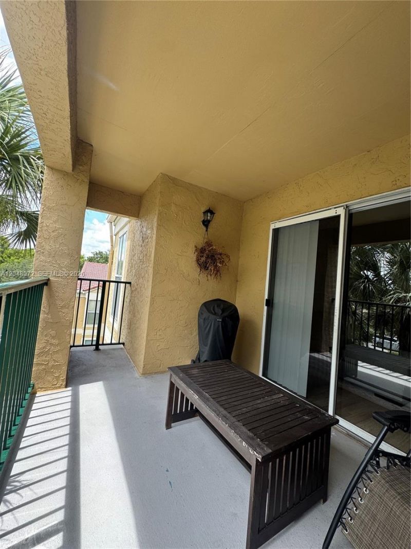 733 Riverside Dr , Unit 1236, Coral Springs, FL 33071 Photo