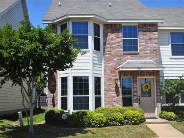 5744 Giddyup Lane, Fort Worth, TX 76179
