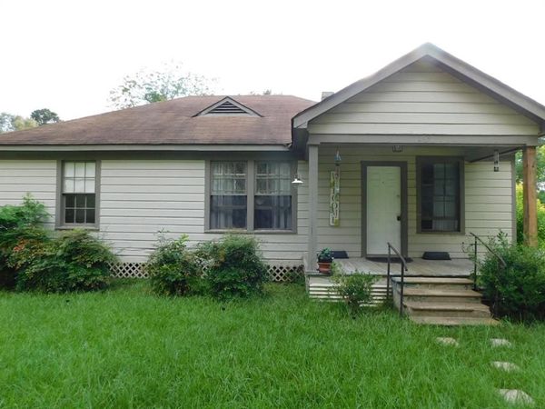 213 3RD STREET PINEHILL Street, Springhill, LA 71075