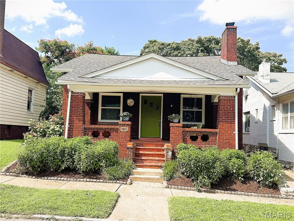 6563 Hoffman Avenue, Saint Louis, MO 63139 Main Photo