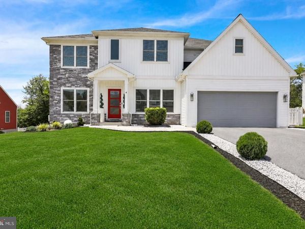 4 REIN DRIVE, STEVENS, PA 17578