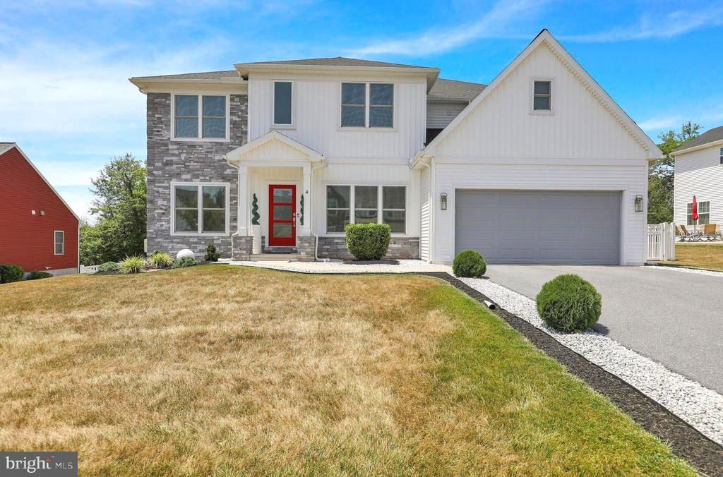 4 REIN DRIVE , STEVENS, PA 17578
