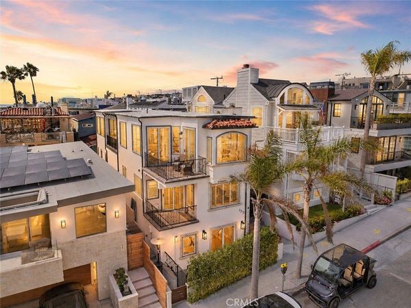 133 33rd, Hermosa Beach, CA 90254