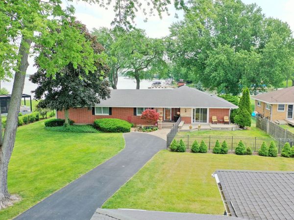 905 River Terrace Drive , Johnsburg, IL 60051