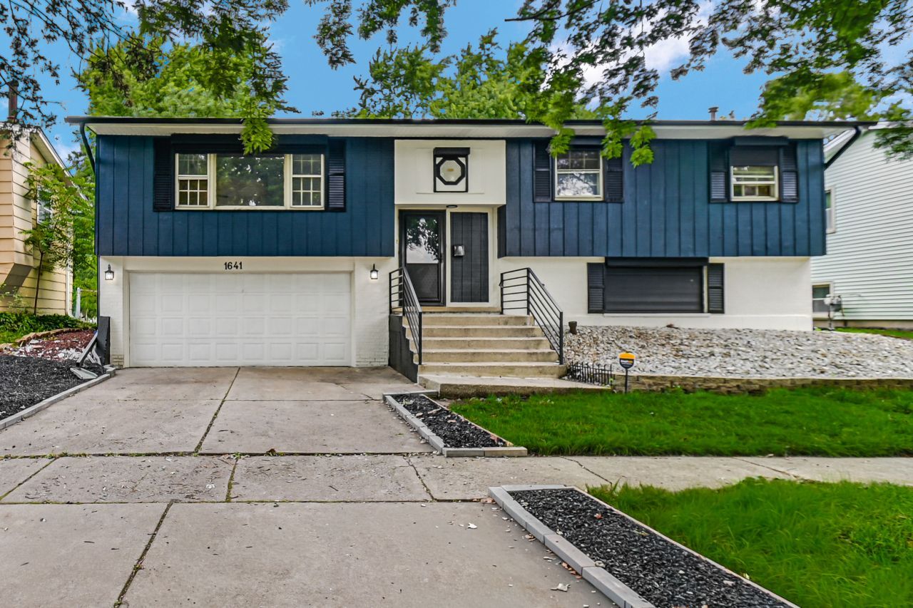 1641 215th Place, Sauk Village, IL 60411 Main Photo